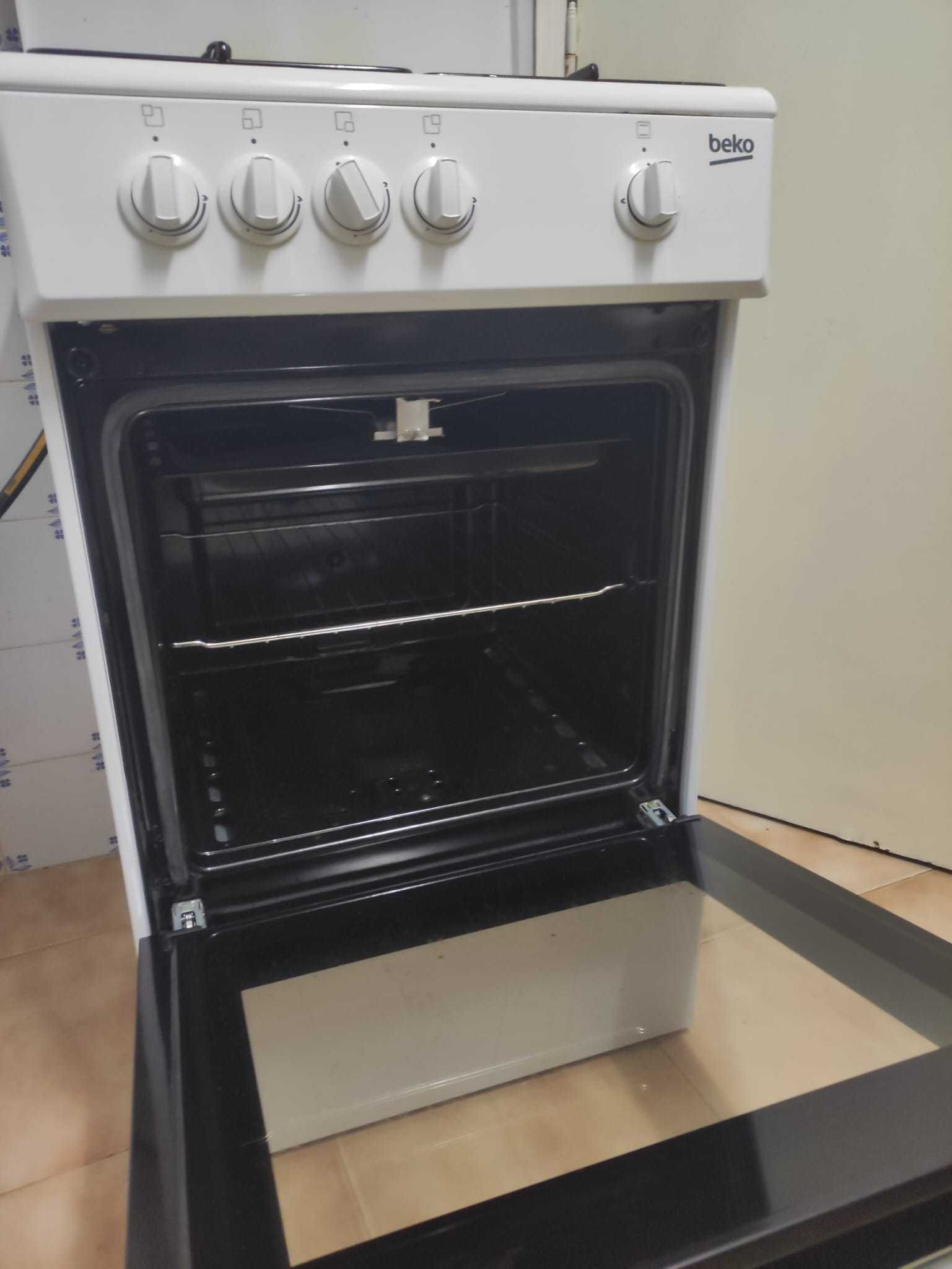 Fogao com forno Beko