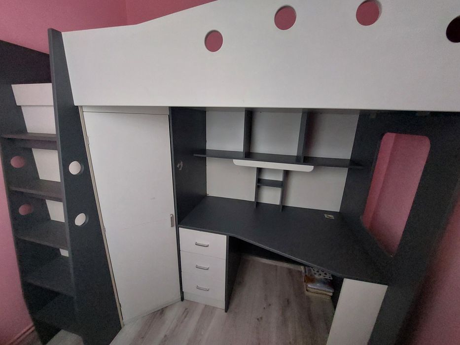 Łóżko piętrowe antresola szafa narożna biurko szary biały szuflady