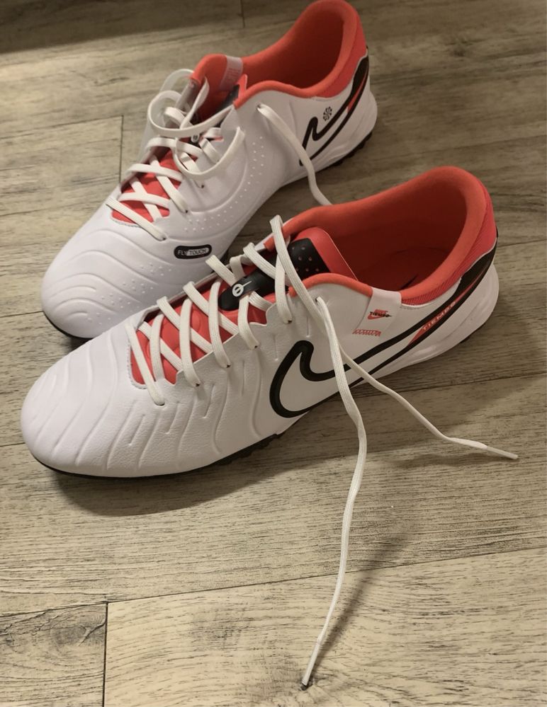 Сороконожки Nike tiempo 10