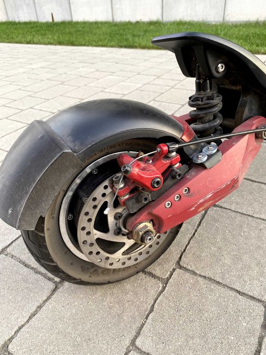 TechLife X7 Lite: 45 km/h, amortyzacja, serwisowana