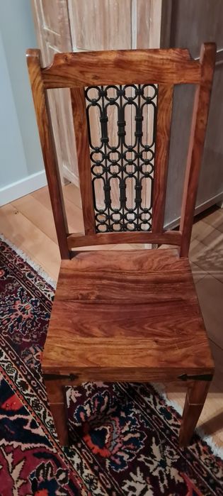 krzesła z litego drewna  tropikalnego z Indonezji