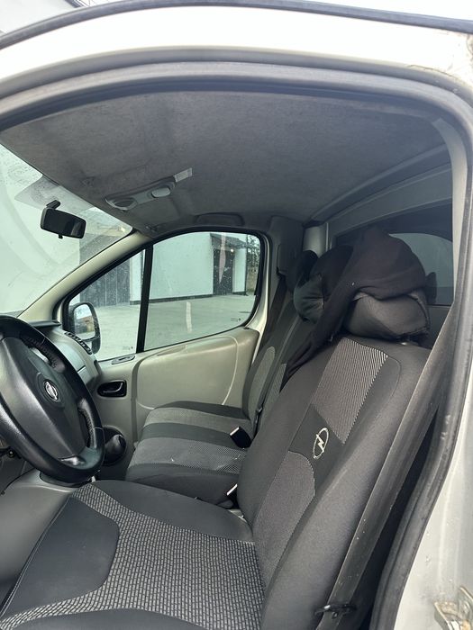 Продам Opel Vivaro 1.9
