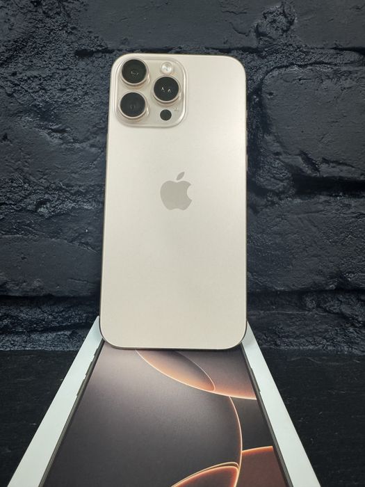 iPhone 16 Pro Max 256 GB— Stan bardzo dobry, wszystko sprawne!