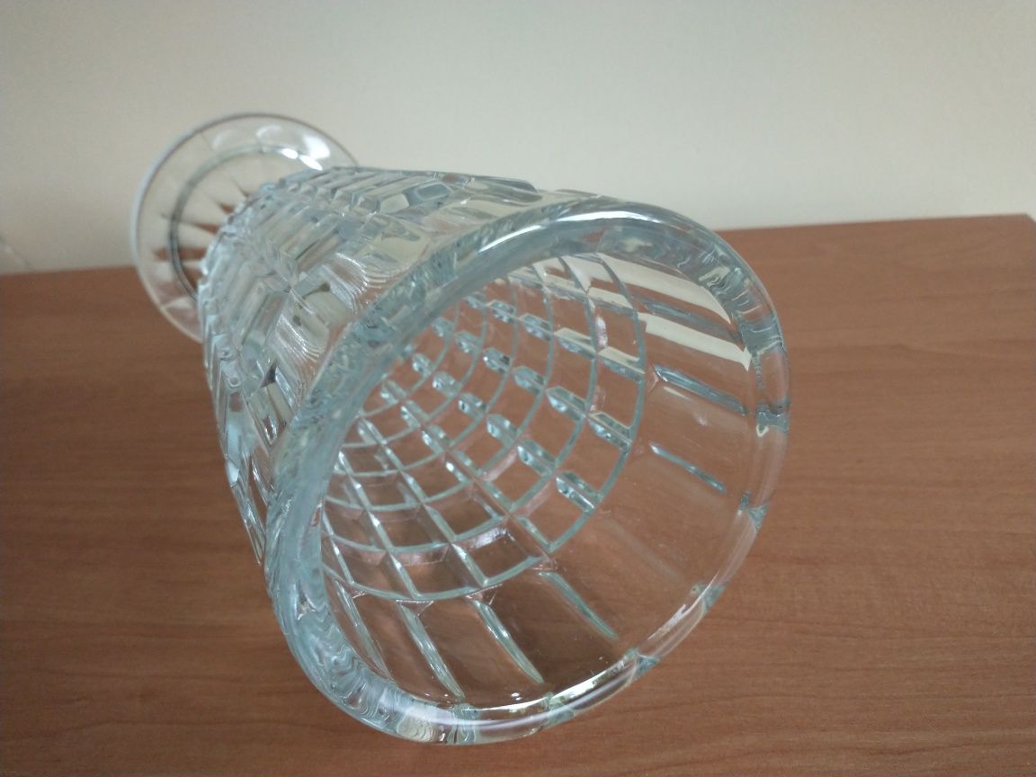 Wazon  kryształowy z PRL grube szkło wys. 25 cm