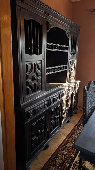 Louceiro/Móvel Sala + Mesa e Cadeiras Madeira