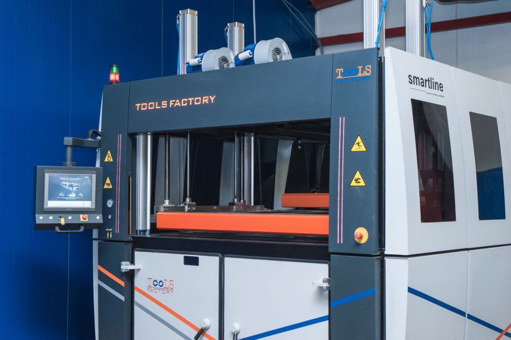 Termoformierka ToolsFactory SMARTLINE 150 PLUS, jak nowa, 1500x1000 mm