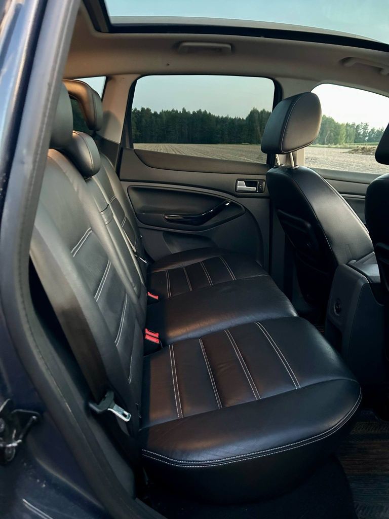 ford kuga 2.0 TDCI TitaniumS
