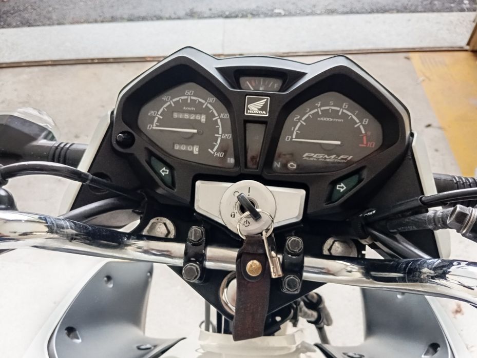 Honda cbf 125 em excelente estado