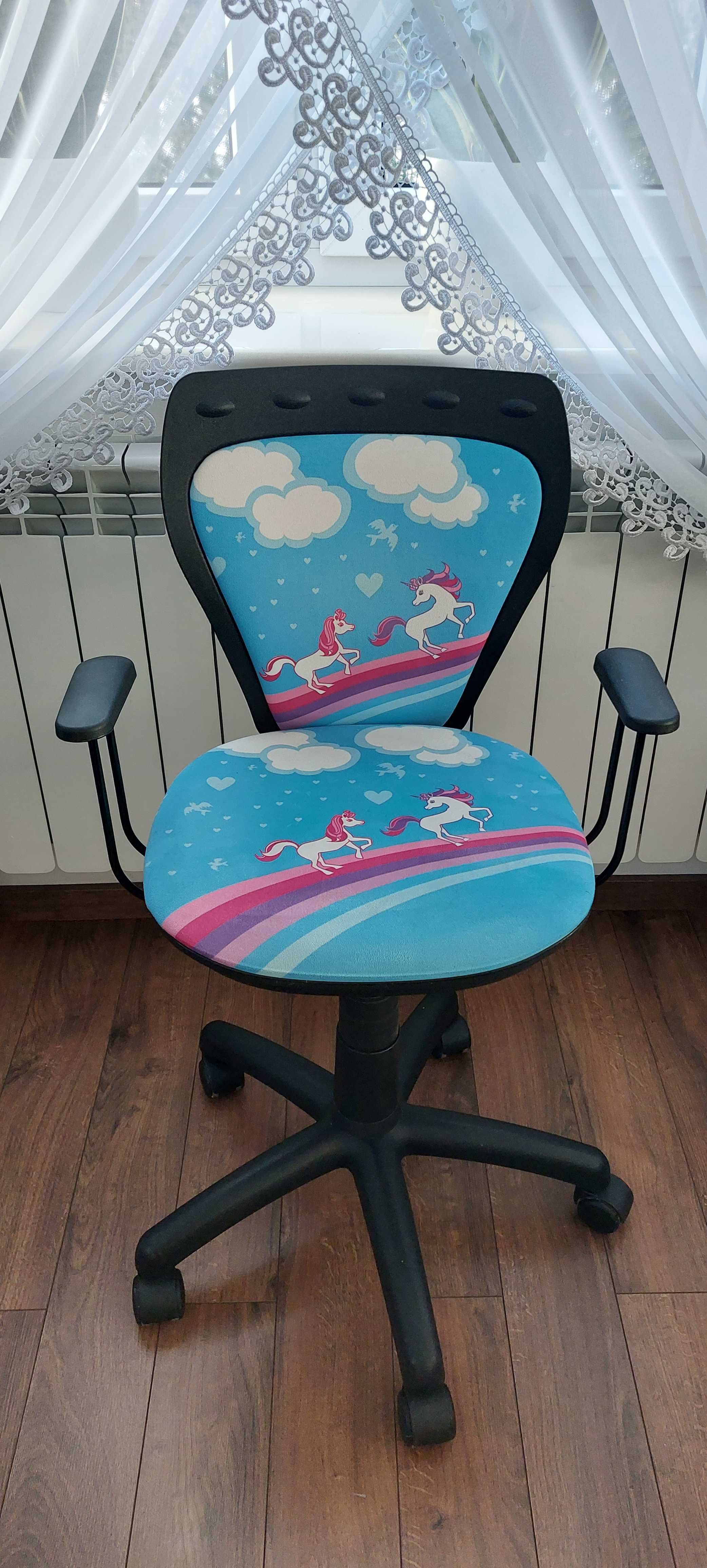 Fotel krzesło dziecinny do biurka