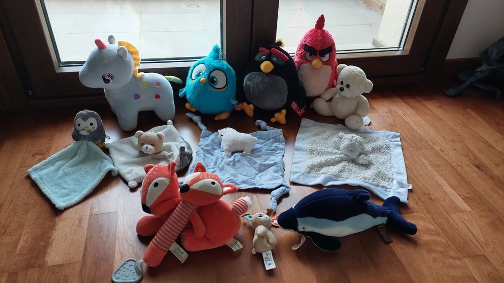 Peluches Angry Birds e outros