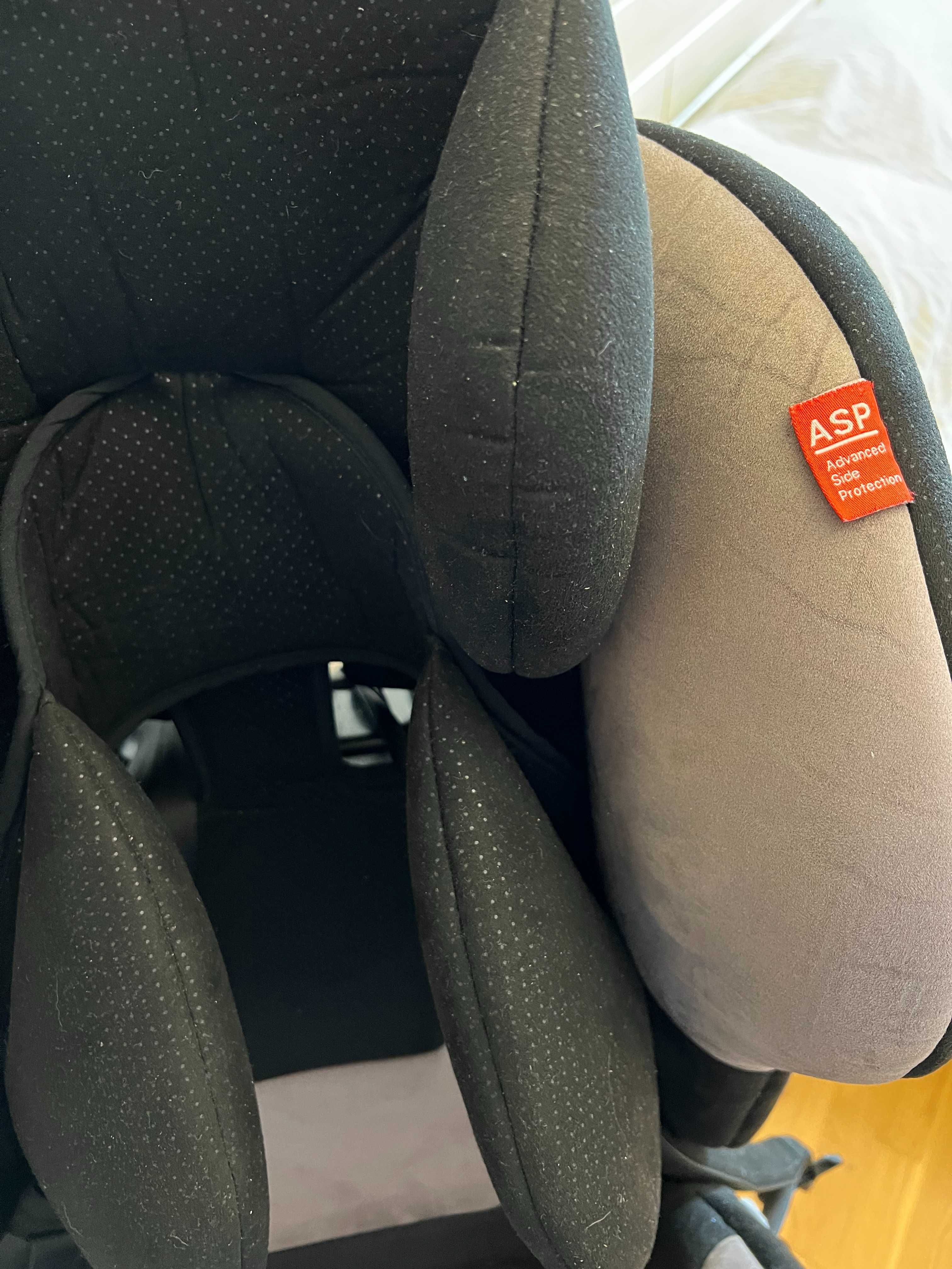 RECARO дитяче автокрісло Young Expert plus з платформою