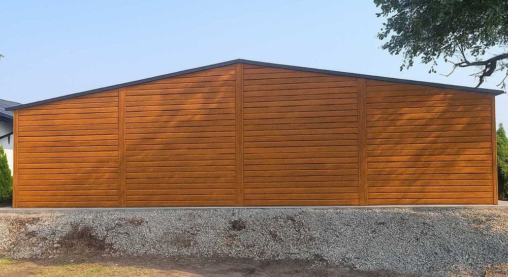 Garaż blaszany 10x6 drewnopodobny trzystanowiskowy dwuspadowy