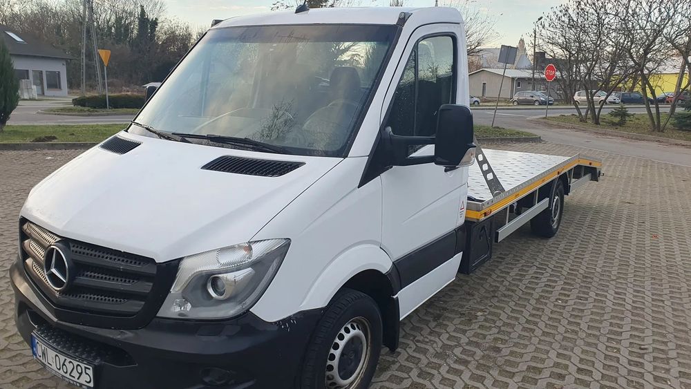 Mercedes-Benz Sprinter  Mercedes Sprinter autolaweta 3.2cdi 230KM