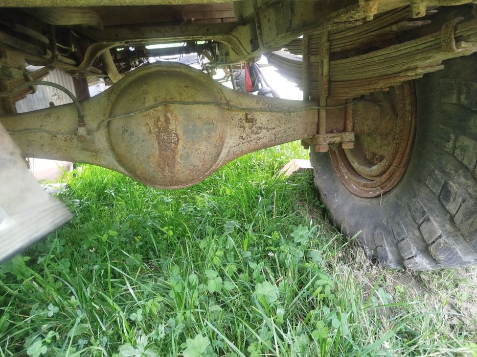 Продаю міст газ 66задній в хорошому стані