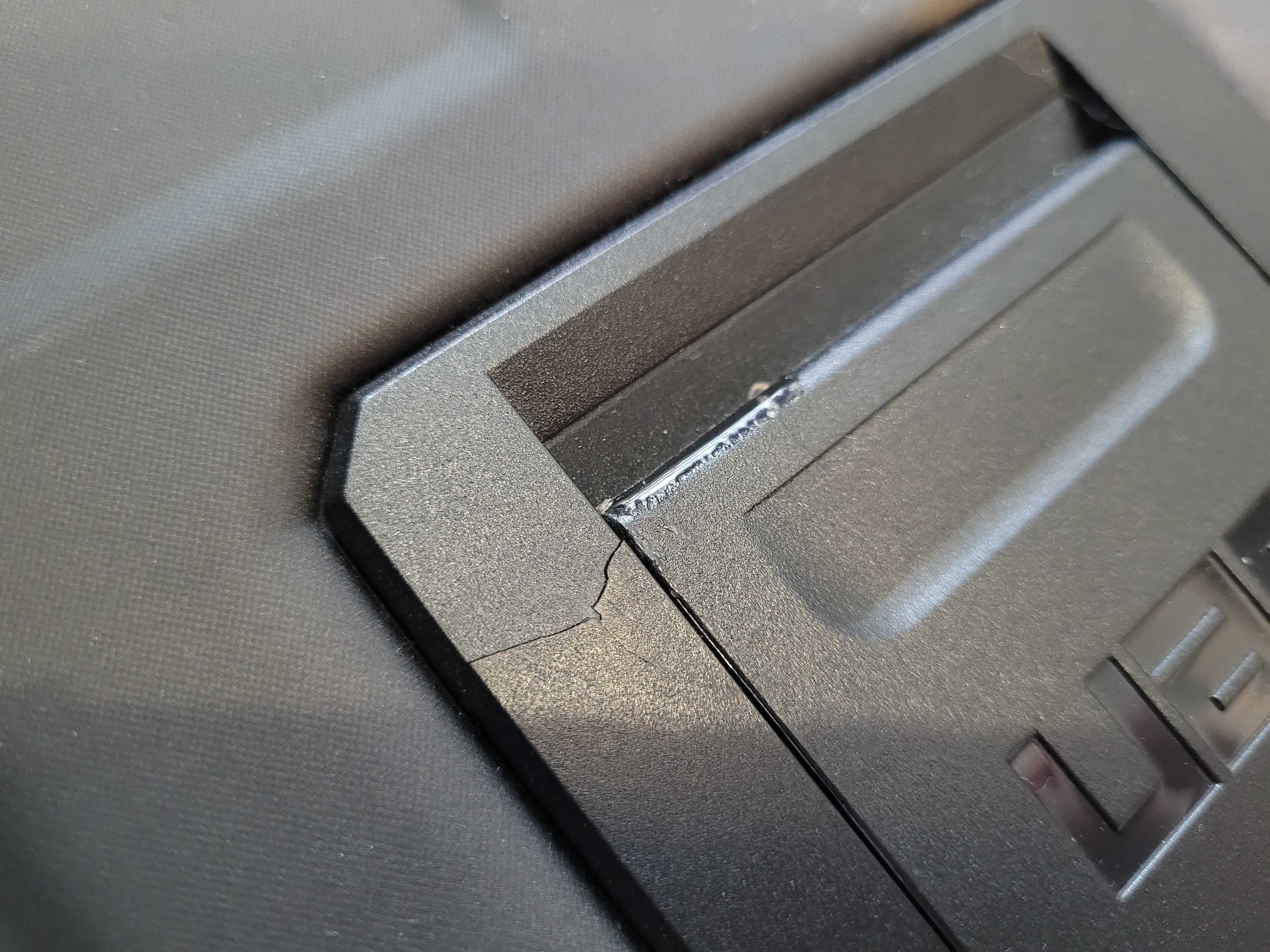 Microsoft Surface Pro 6 8 GB / 256 GB Czarny 1,70 GHZ etui klawiatura