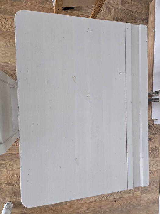 Biurko Sundvik Ikea dla dziecka