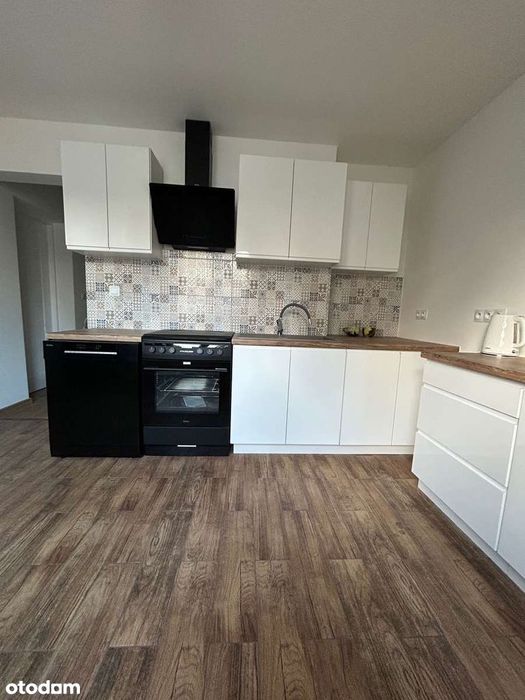 Piętrowy dom/połowa bliźniaka  po generalnym remoncie