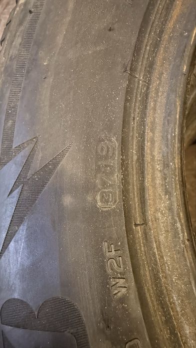 Зимние шины Bridgestone Blizzak 205/60 R16