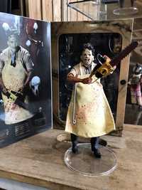 Figura massacre no Texas da Neca nova em caixa