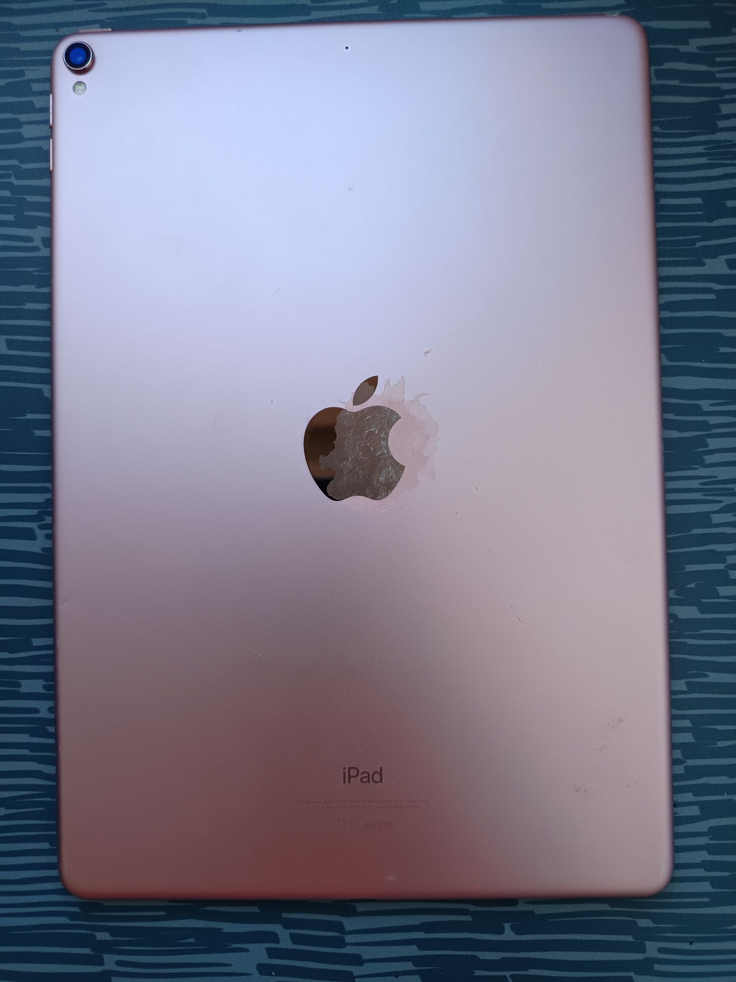 iPad Pro (10.5") - 64GB - Model A1701