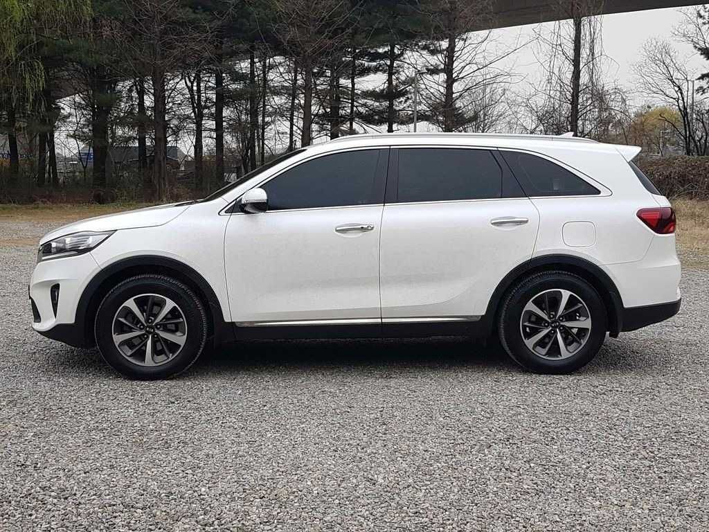 Kia  Sorento 2WD