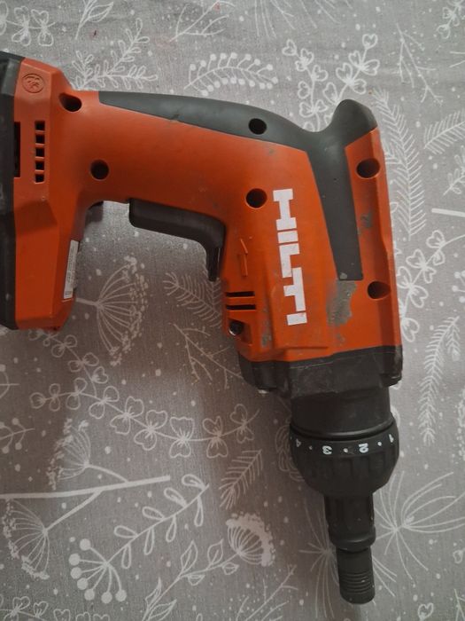 Akumulatorowa wkrętarka do metalu Hilti 2000-22