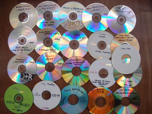 Коллекция музыки на дисках (лот)