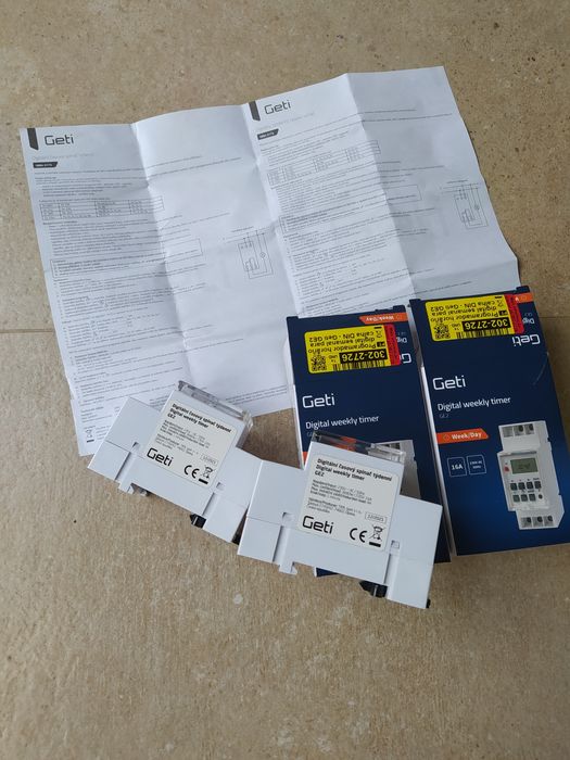 Programador horário digital semanal para calha DIN - Geti GE2