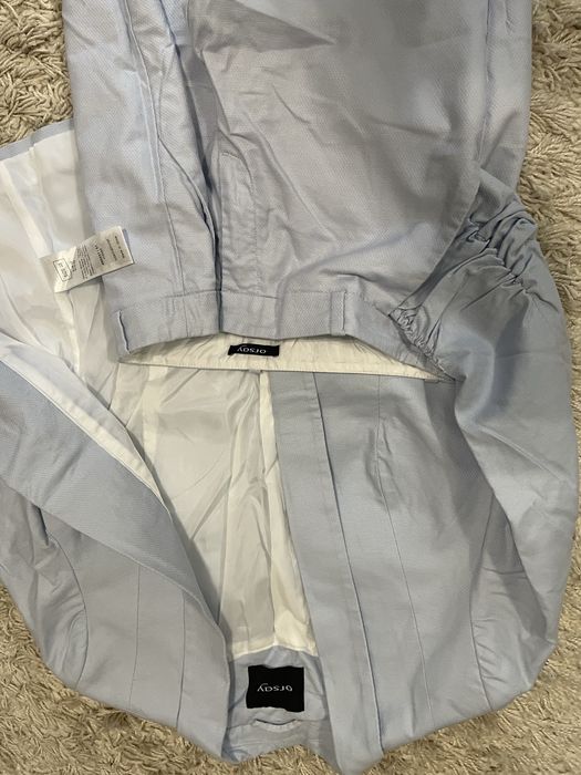 Весенний брючный костюм