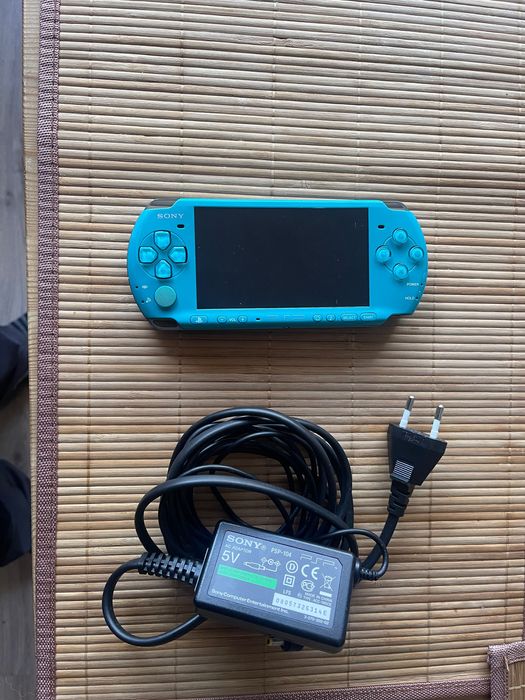 Konsola PsP z grą