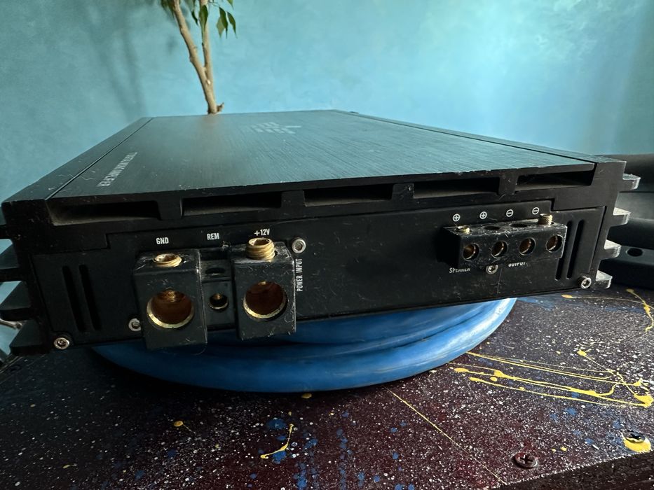 Коплект автозвуку Alphard Hannibal 38D2