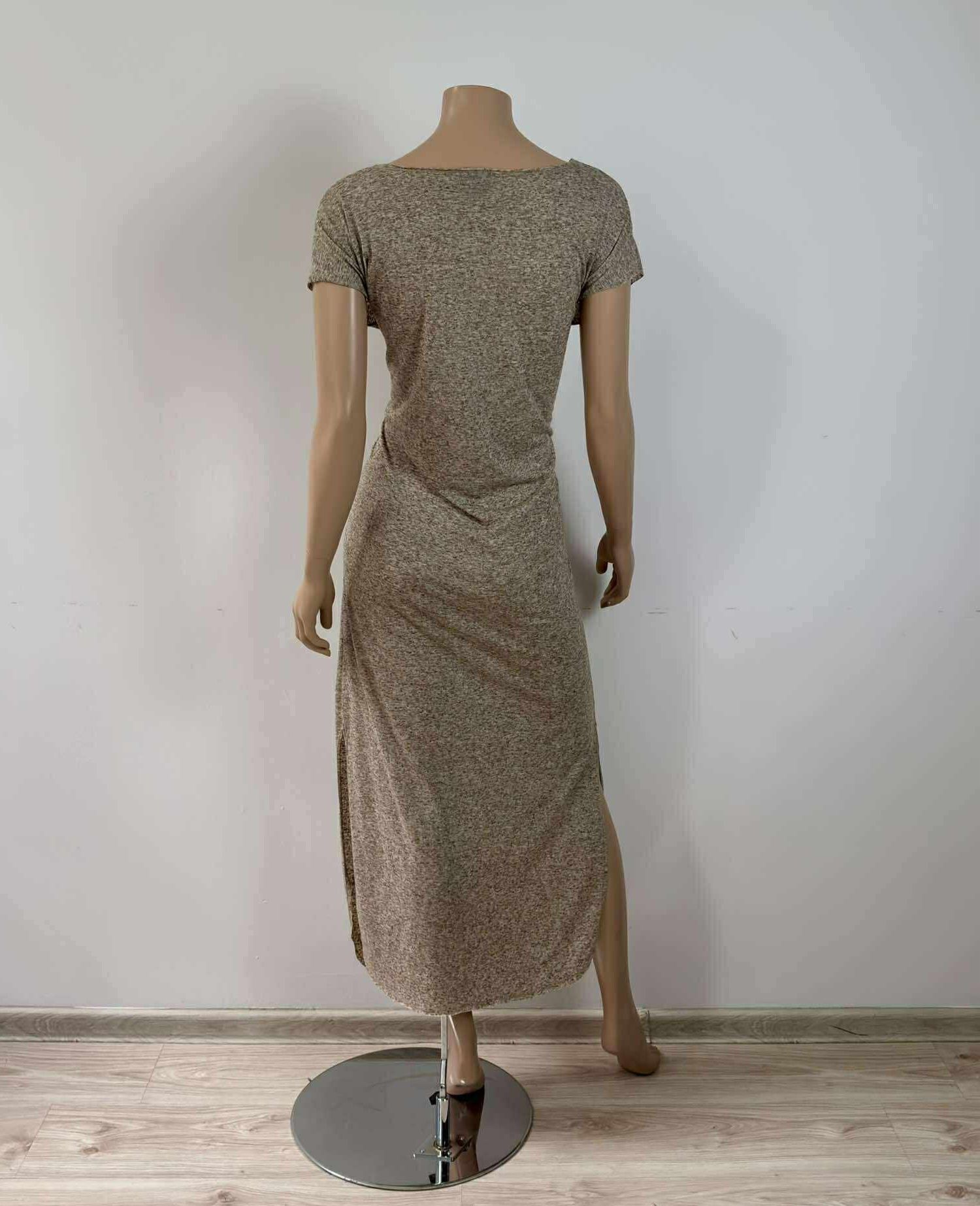 Selected Femme sukienka Lniana damska M
15%Len 
Rozmiar M
kolor:melanż