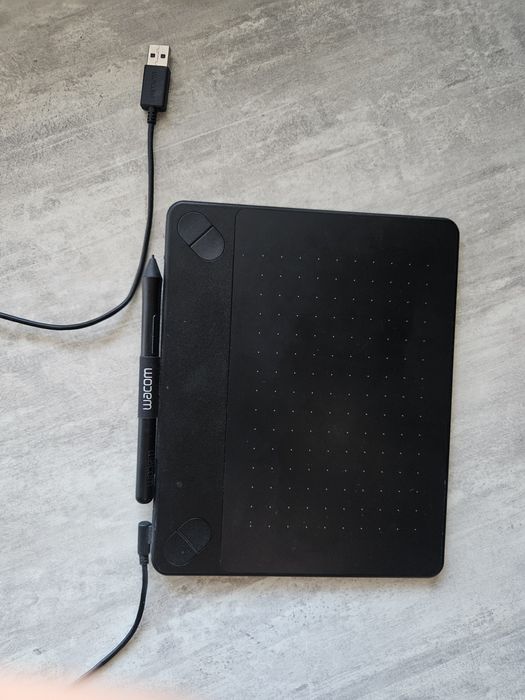Графічний планшет Wacom black (CTH-490)
