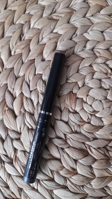 Cien do powiek szary w Kredce ORIFLAME Cień do powiek w sztyfcie THE O