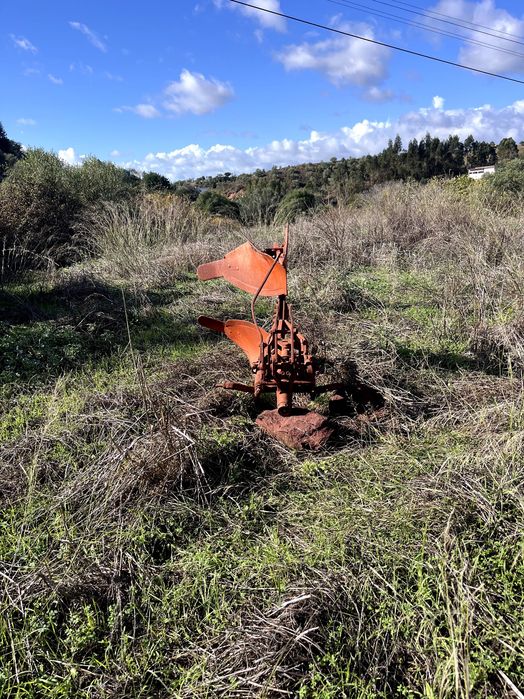 Charrua Reversível antiga