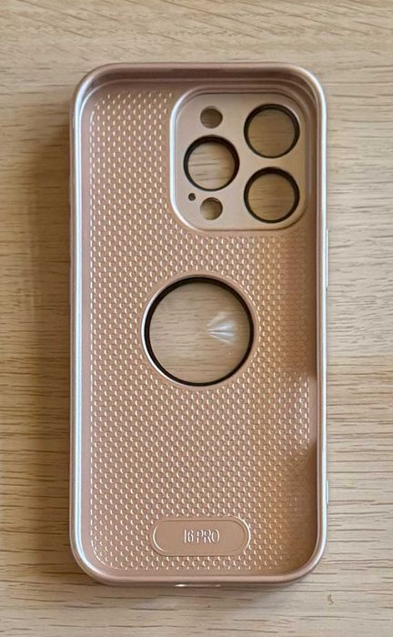 Etui iPhone 16 Pro MagSafe z osłoną aparatu / pustynne złoto