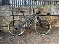 Bicicleta BTT - Specialized Epic - Suspensão Total