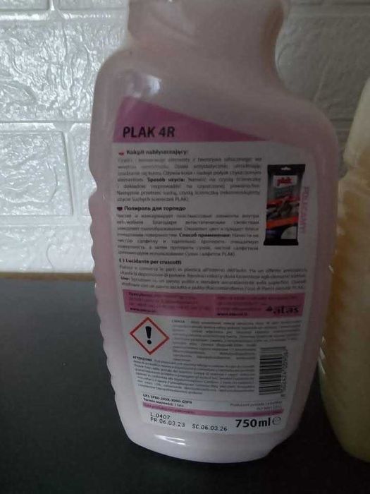 Sprzedam 3 butelki plak
