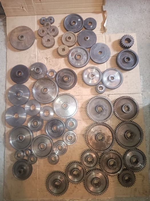 Koła zębate, zmianowe do tokarki, tokarka