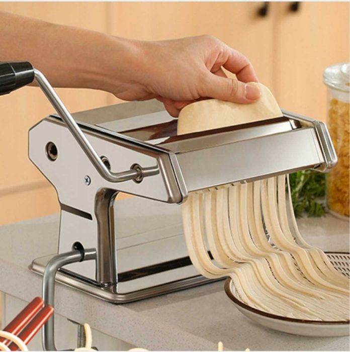Ręczna maszynka do makaronu, pierogów, lasagne
