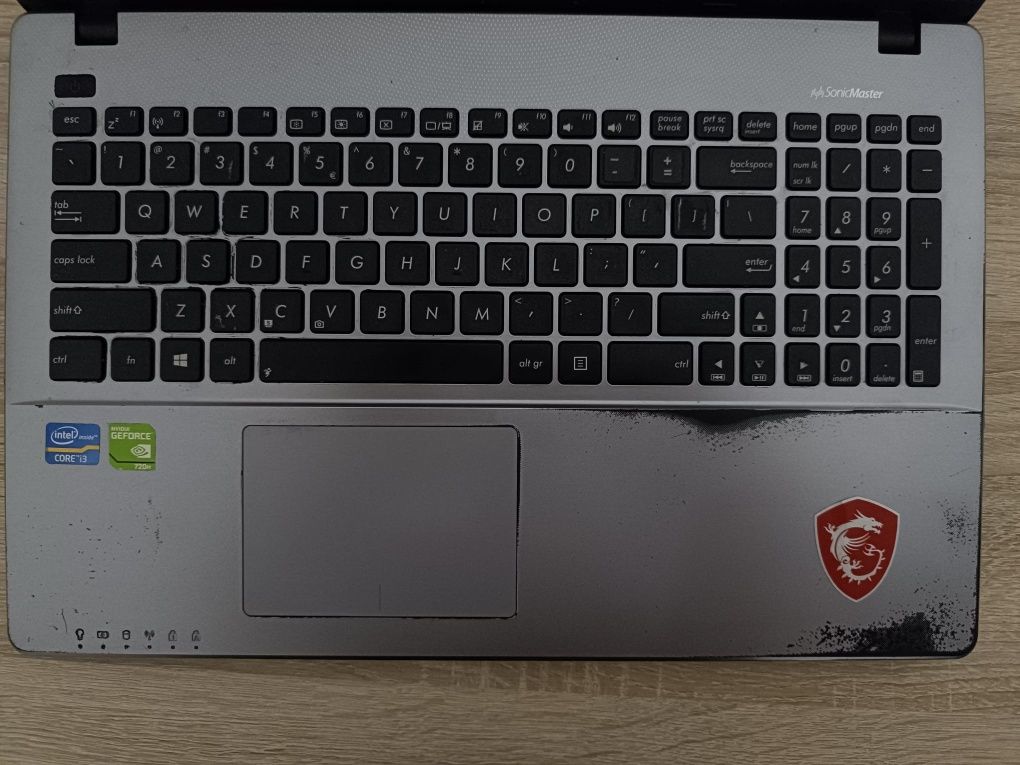 Laptop Asus do sprzedaży
