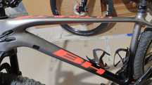 Rama BH Ultimate L (19") carbon boost 148mm z amortyzatorem Fox 32