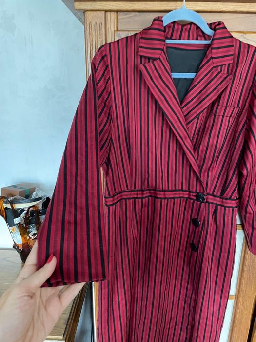 Piękna marynarkowa wyszczuplajaca sukienka roz L-XL