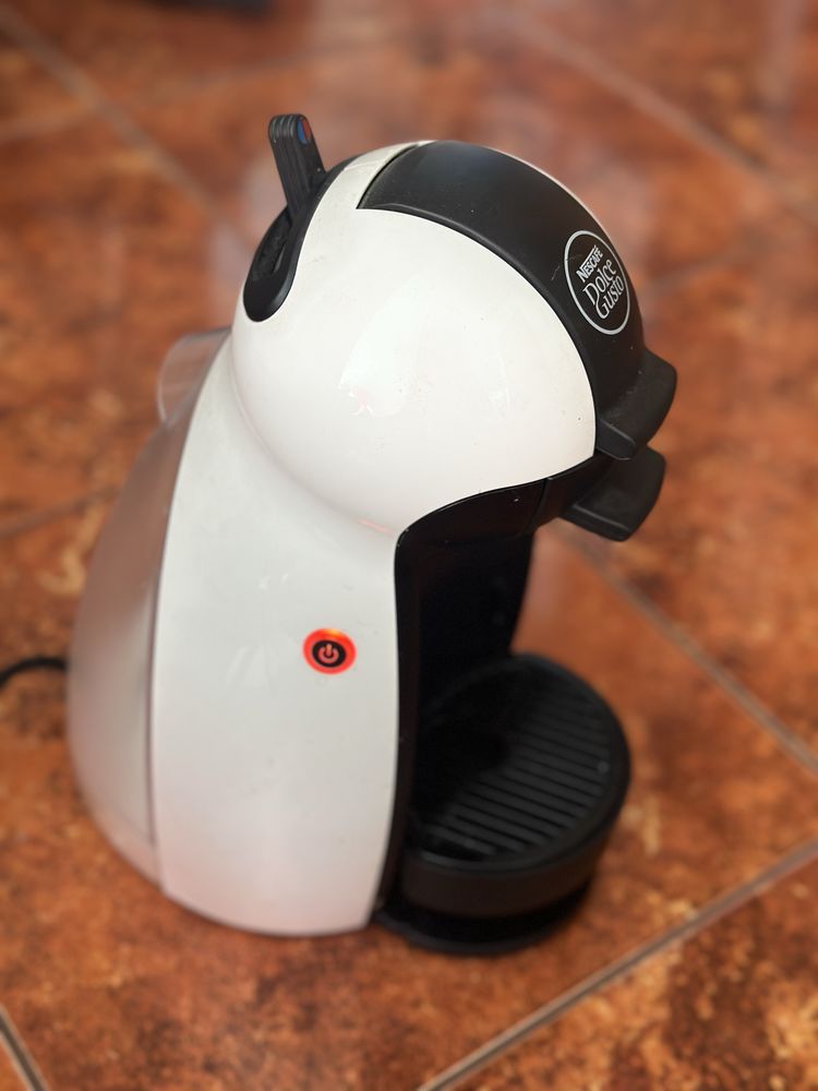 Express  Krups Mini Me KP123B z serii Nescafé Dolce Gusto.