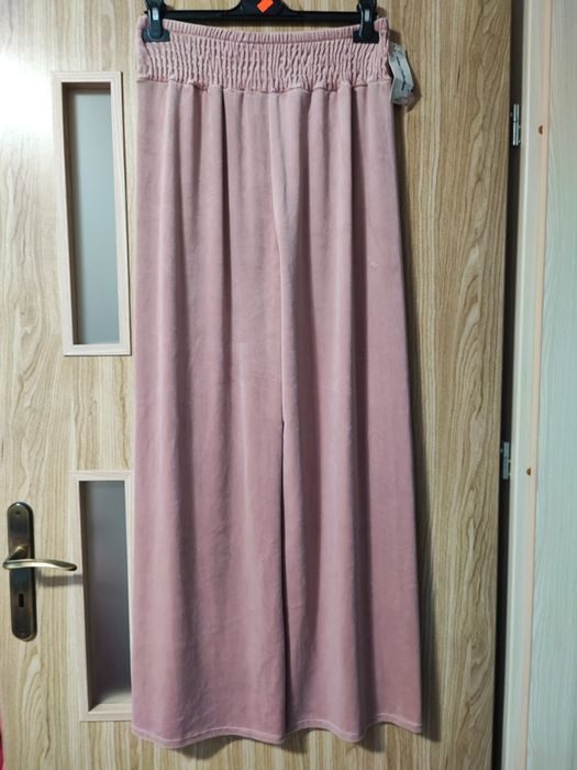 Spodnie welurowe dzwony