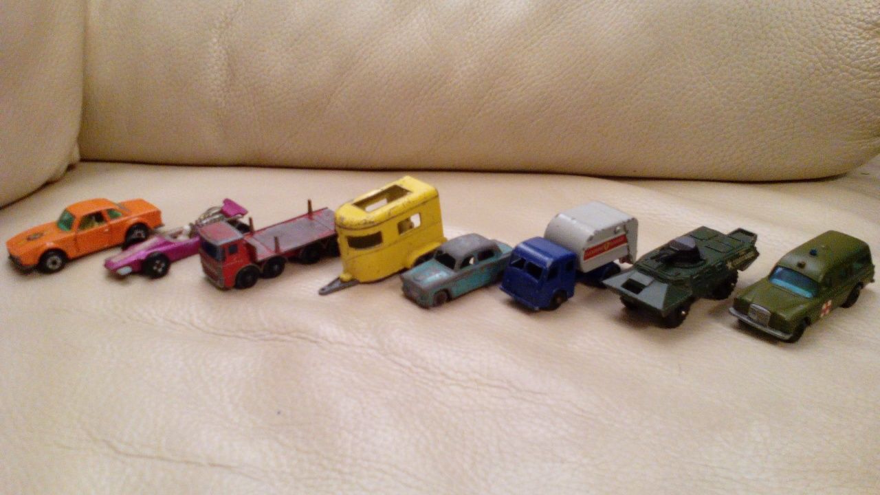 Miniaturas Matchbox/Lesney/Majorette Peugeot 405/604/BMW/Mercedes Benz