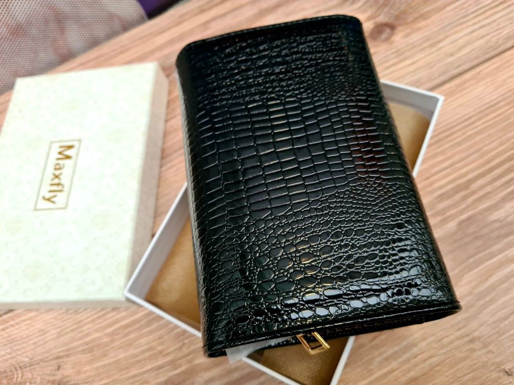 Skórzany damski portfel Maxfly nowy czarny