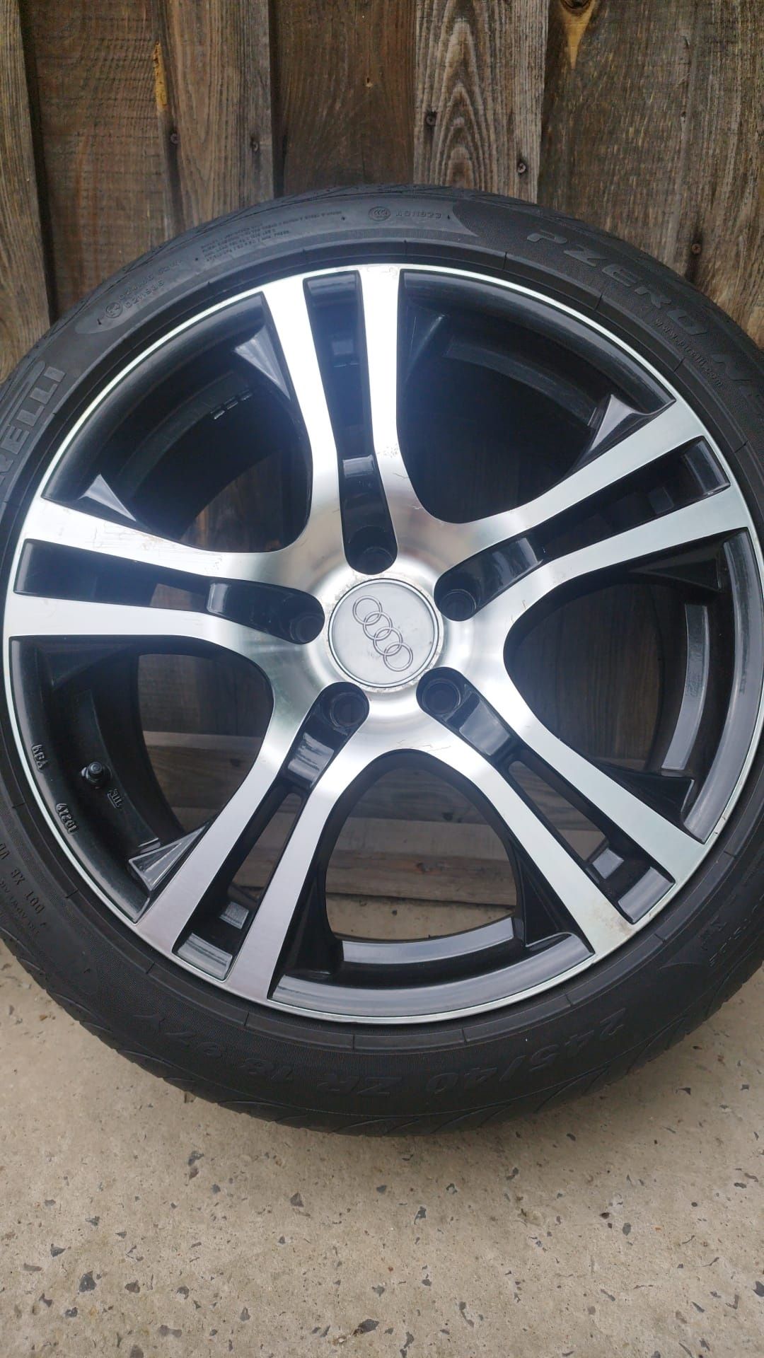 Koła Audi A4 A5 felgi alufelgi opony komplet 5x112 opony 245/40 r18