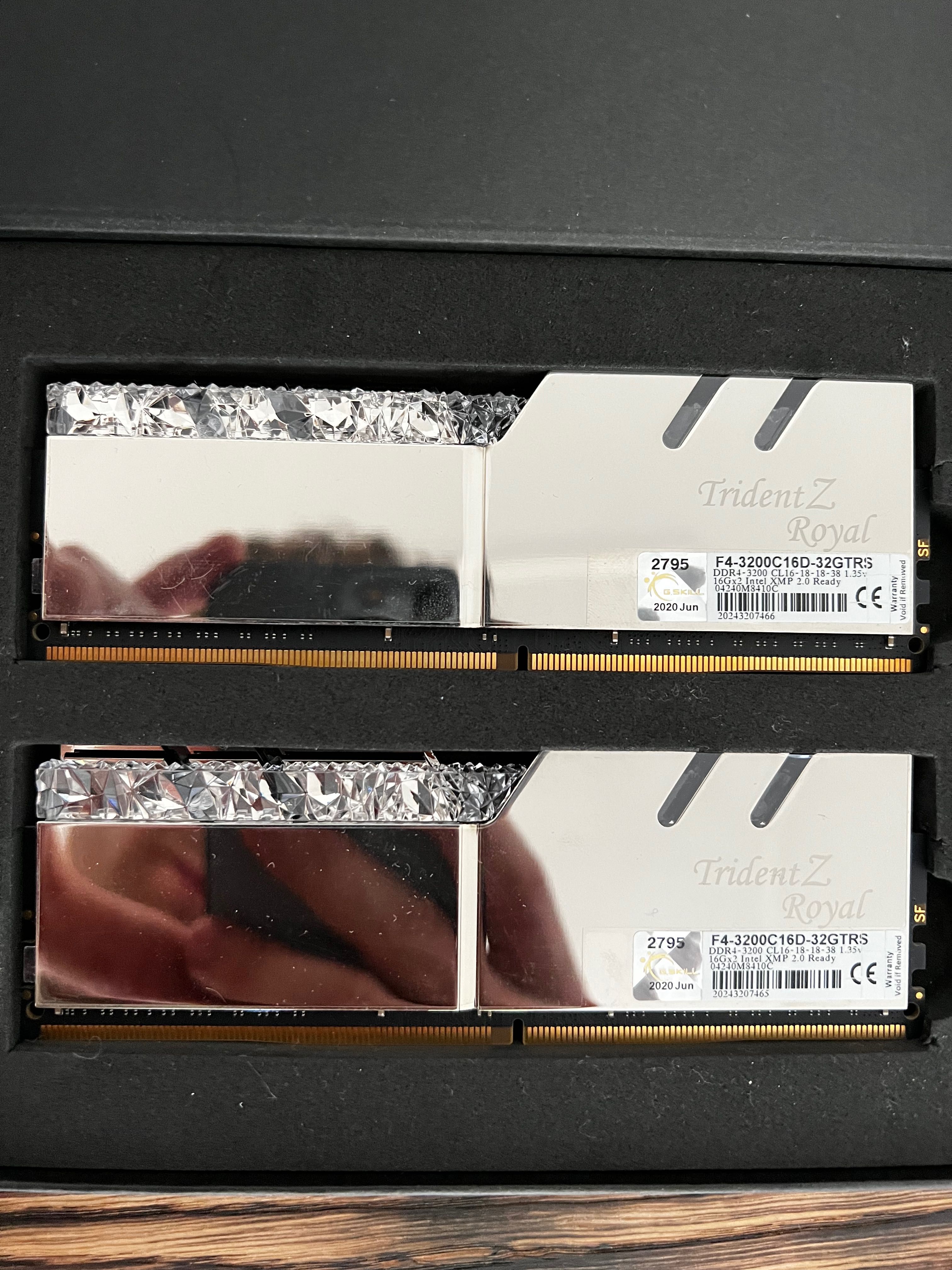 Оперативная память G.skill trident z royal 32gb  3200 ОЗУ