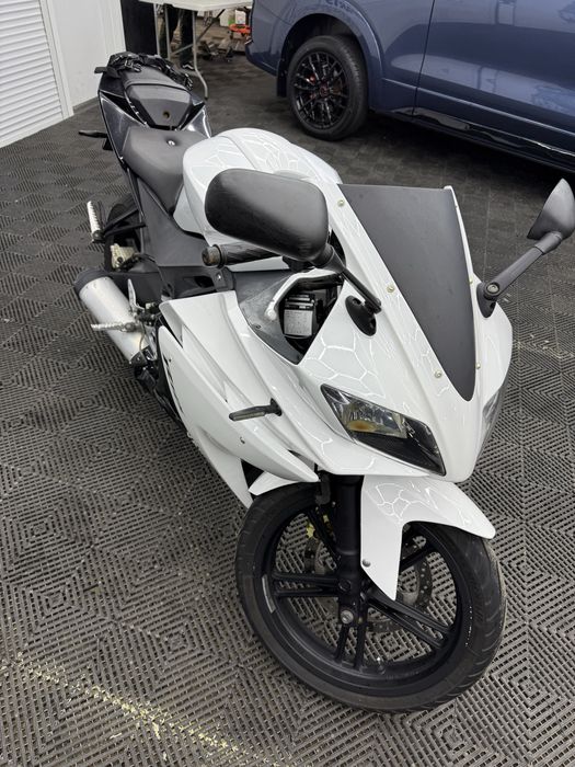Yamaha YZF R125 obniżona
